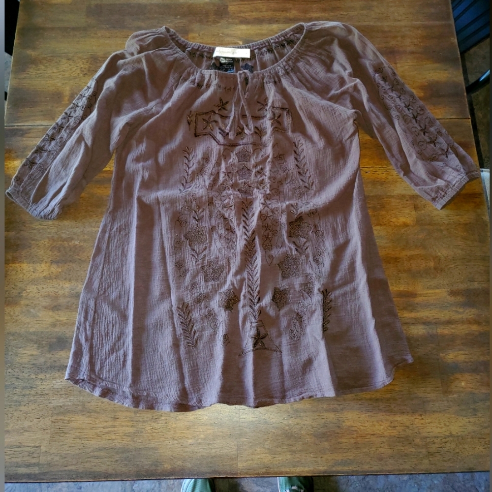 Urban Mangoz top size small